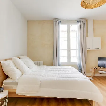 La Marquise Pompadour Apartment