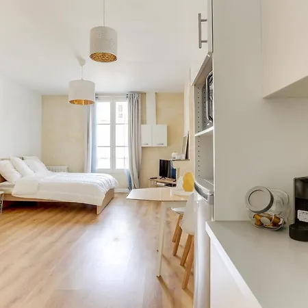 Apartment La Marquise Pompadour Bordeaux